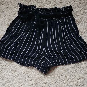 American Eagle Outfitters High Waist Black and White Shorts